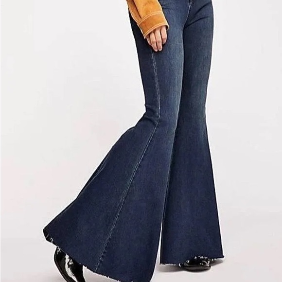 Free People ma cherie lace up back flare jean - Picture 1 of 5